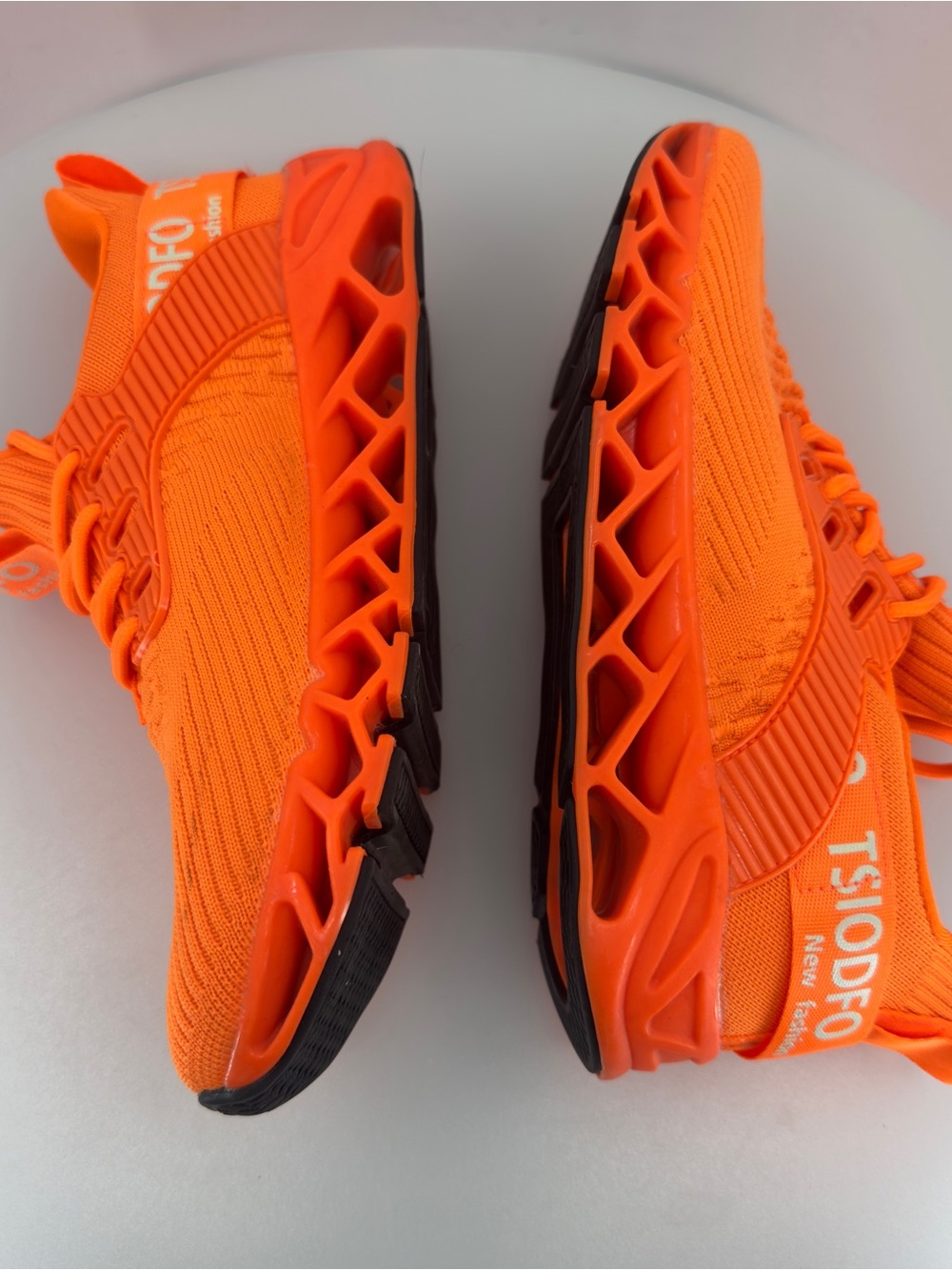 Orange Glow running tennis shoes | Size 7 sneakers | pickleball gym work out - Picture 8 of 12